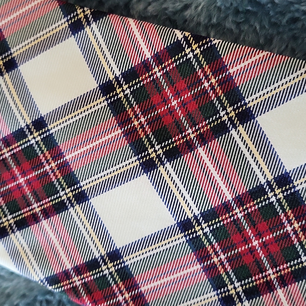 Just in time for the holidays!!  Plaid tie.  New with tags - Picture 2 of 2